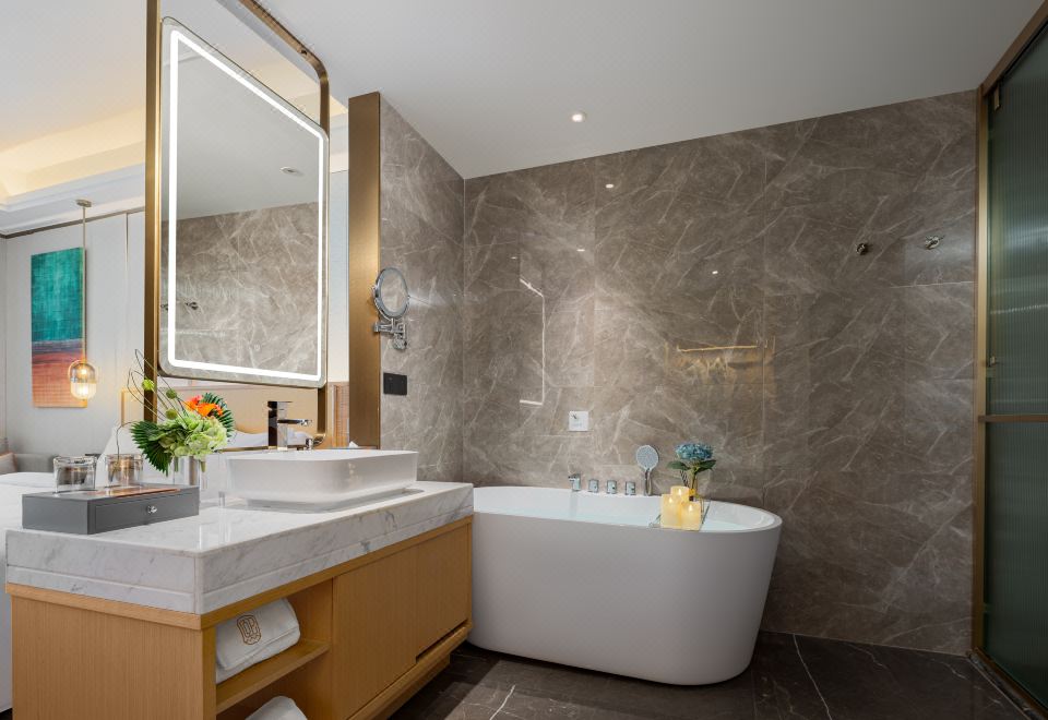 Shixi Landscape HotelGuestroom - River-View (Double Bed) (Bathtub, Balcony)