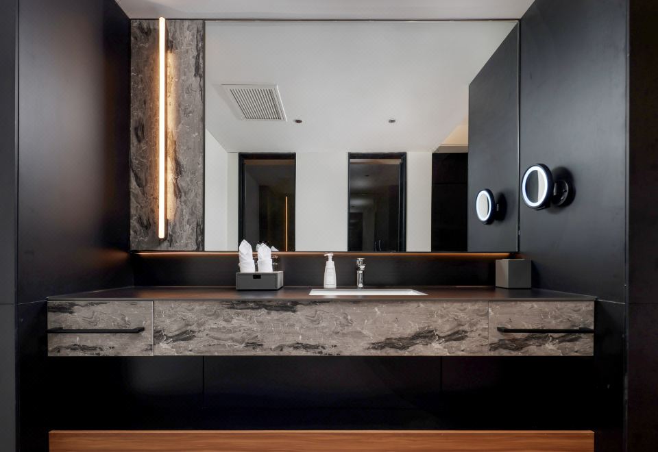 Business Suite