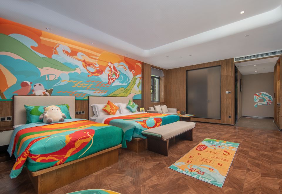 PINLAKE RESORTHudang Liyue Family Room