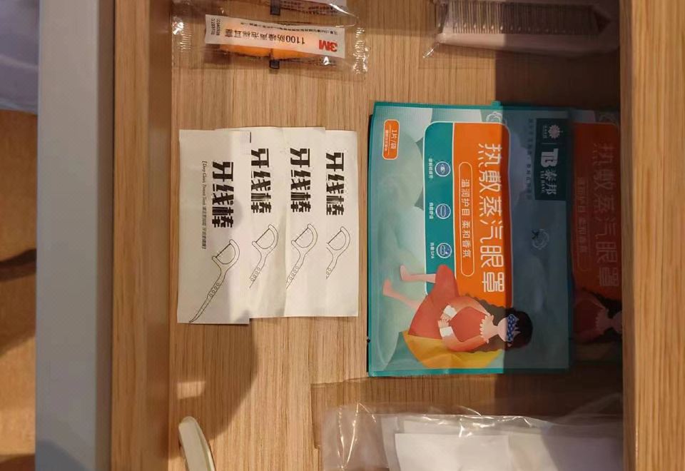 Pagoda Hotel, Baoan,Qianhai, ShenzhenFamily-friendly Triple Room