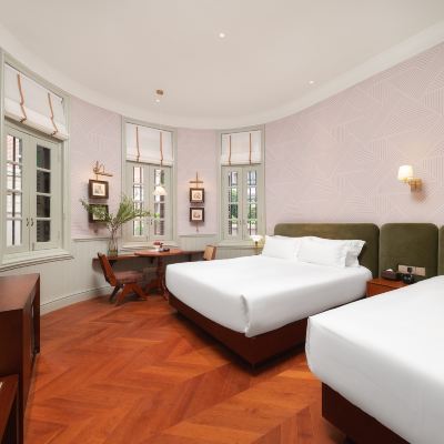 侯雨・豪華尊享家庭房（智能客控+休閒桌椅+小冰箱） 嶼海·南庭別墅飯店（鼓浪嶼店）優惠