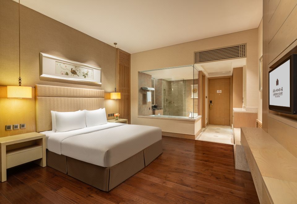 豪華湖景大床房