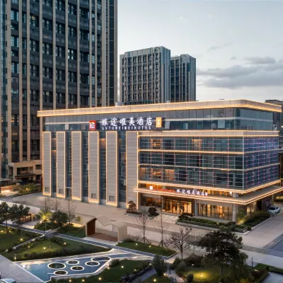 Journey Beauty Hotel (Fuxing Road Branch) Hotels near Baoding Museum