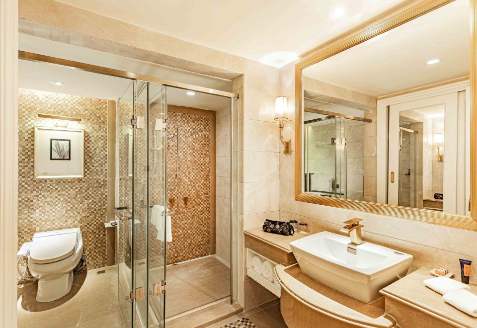 尊享貴賓樓豪華海景大床房