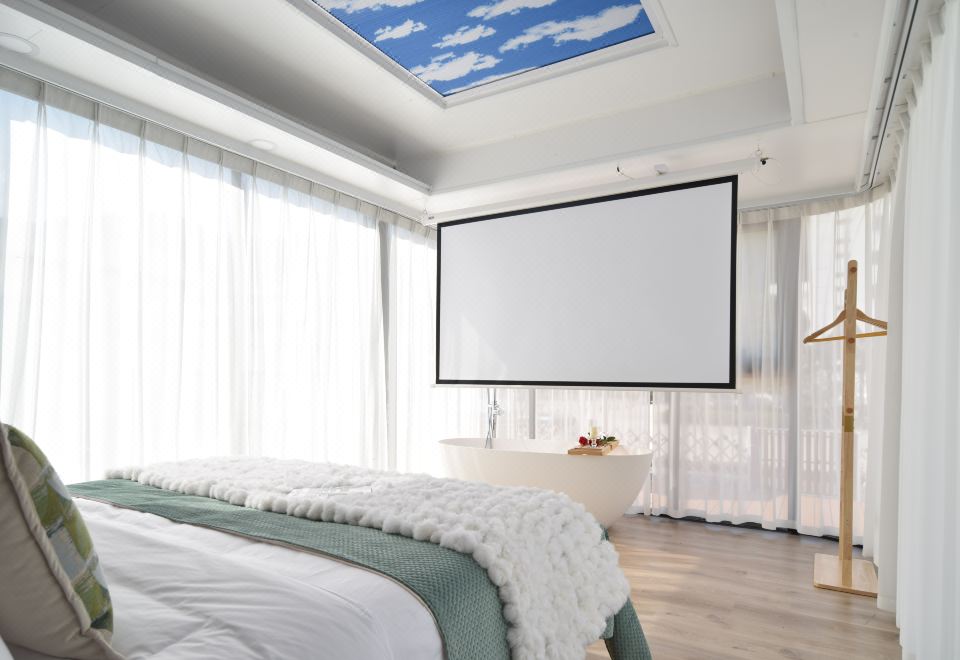 寵物友好星空艙（獨立平臺+寵物床+食盆）