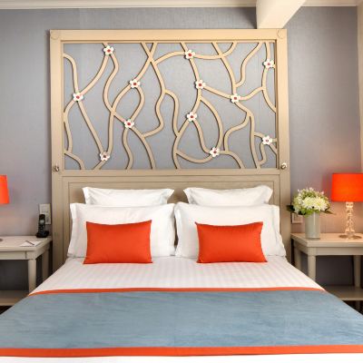 庭院景雙人床房 巴黎凱旋門星型廣場輝煌酒店優惠