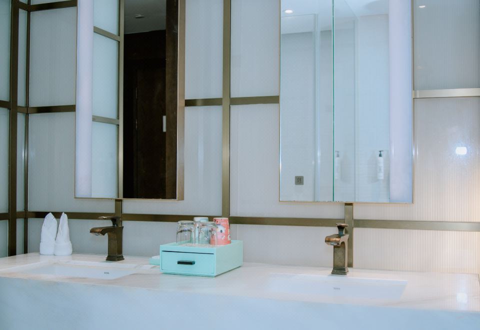 Hangzhou SENBO Nature Park and ResortSuperior 2-bed Room