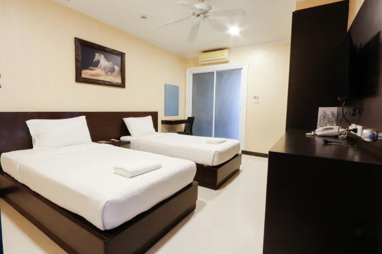 ห้องมาตราฐานเตียงคู่ "ตึกหน้า"