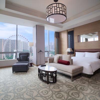 摩天輪總統套房丨摩天輪夜景丨觀景浴缸丨超多空間 天津海河假日酒店優惠