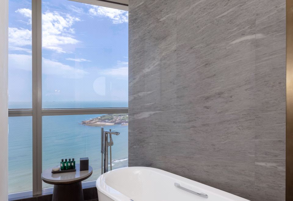 Qingdao Haitian HotelDeluxe Suite Sea View