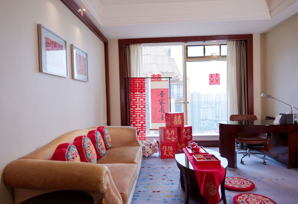 佳偶天成新婚江景套房