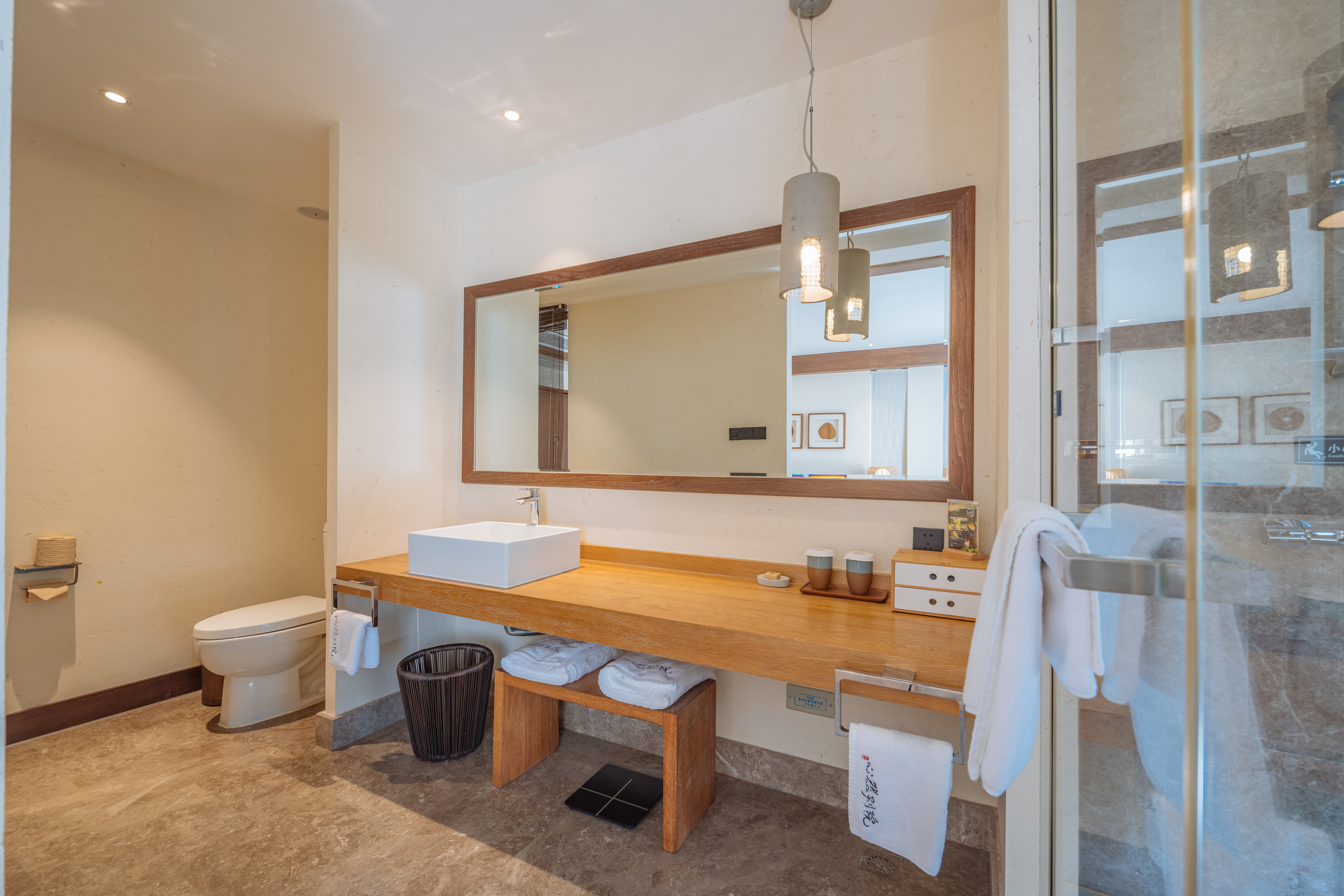 心然别院远眺·豪华大床房