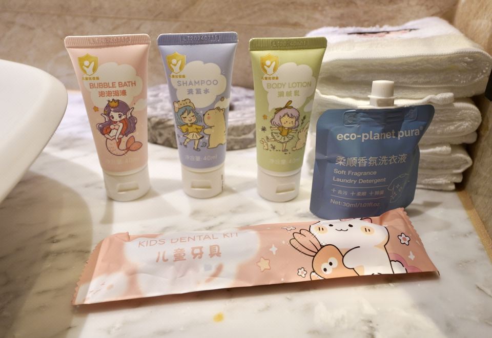 櫻桃小丸子主題行政河景客房