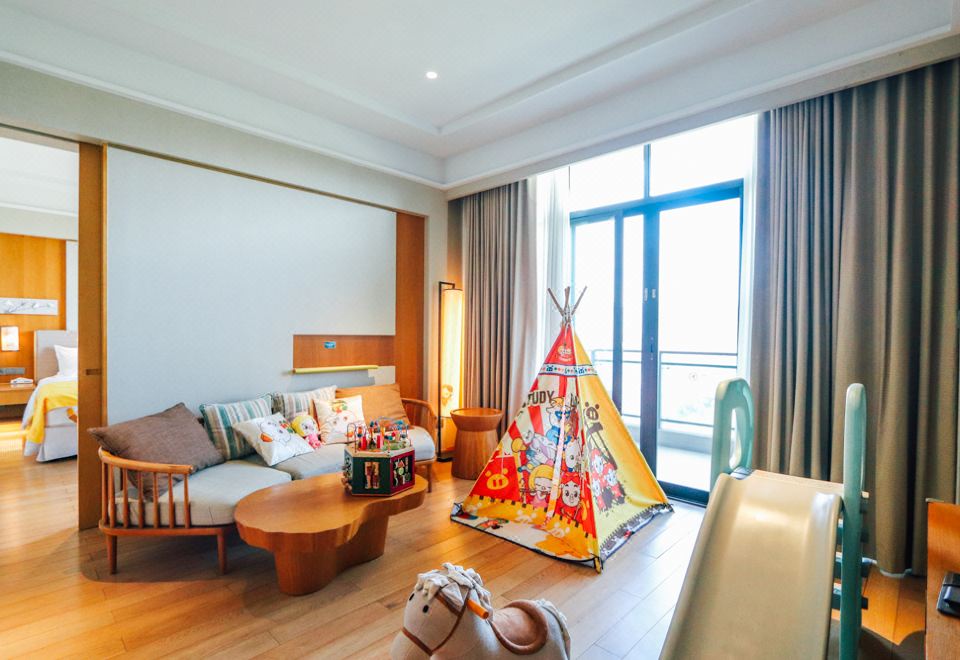 酷芽猪猪侠亲子套房（木马+猪猪侠帐篷+滑梯+独立阳台）