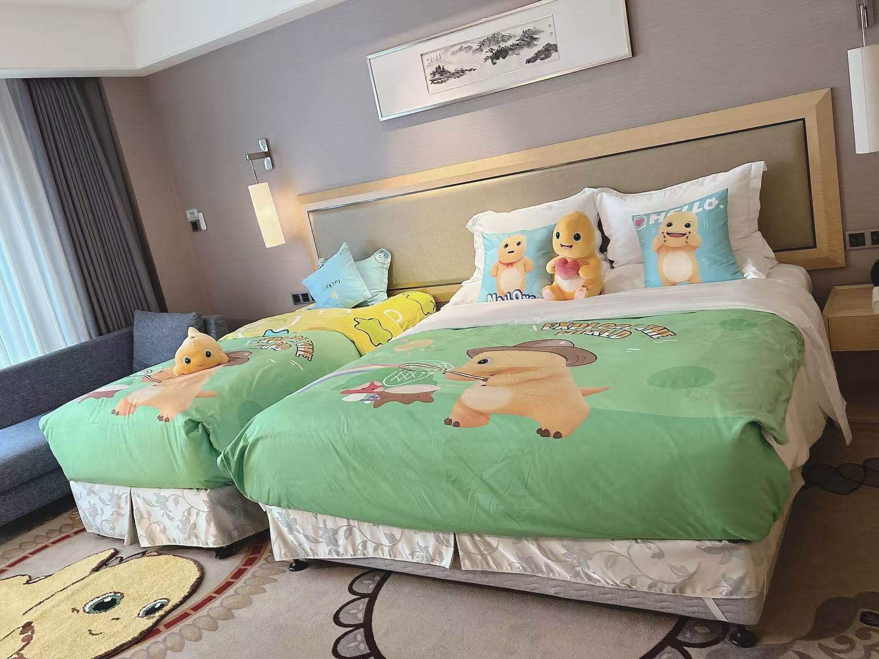 奶龙主题亲子房（小童玩具+温润加湿器+豪华浴缸）