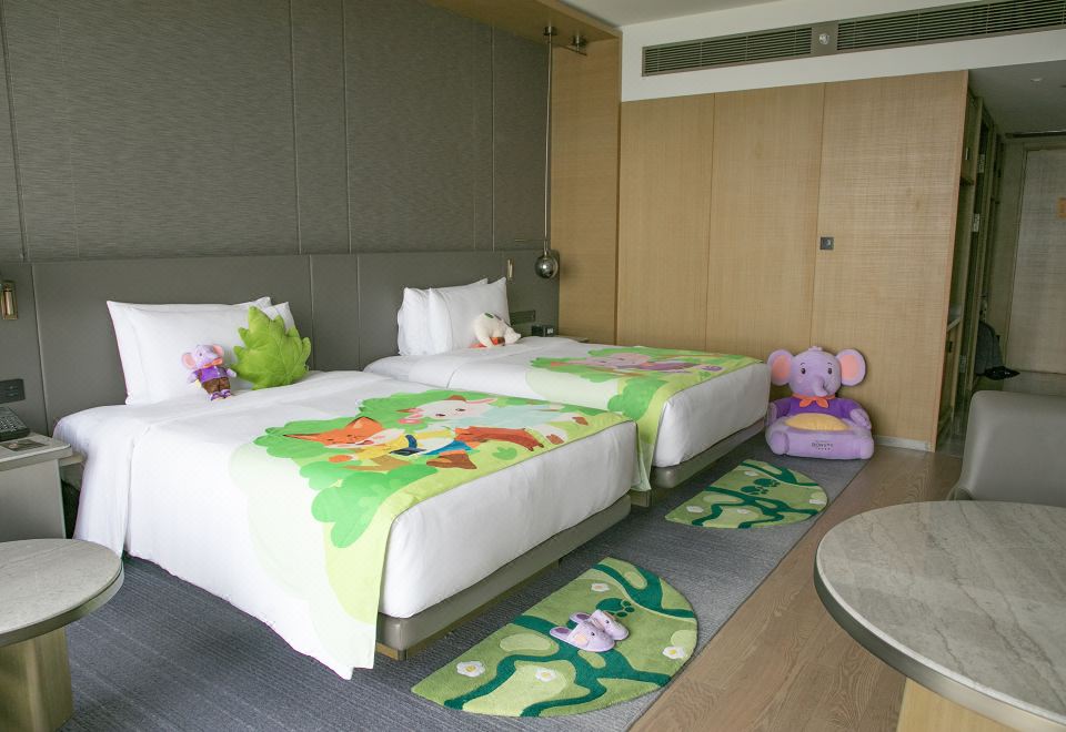 诺亚的丛林探险主题双床房