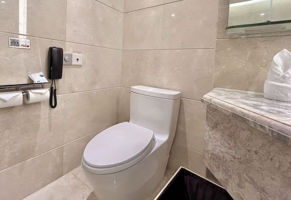 Gloria Grand Hotel JishouNo-smoking Lake View Twin