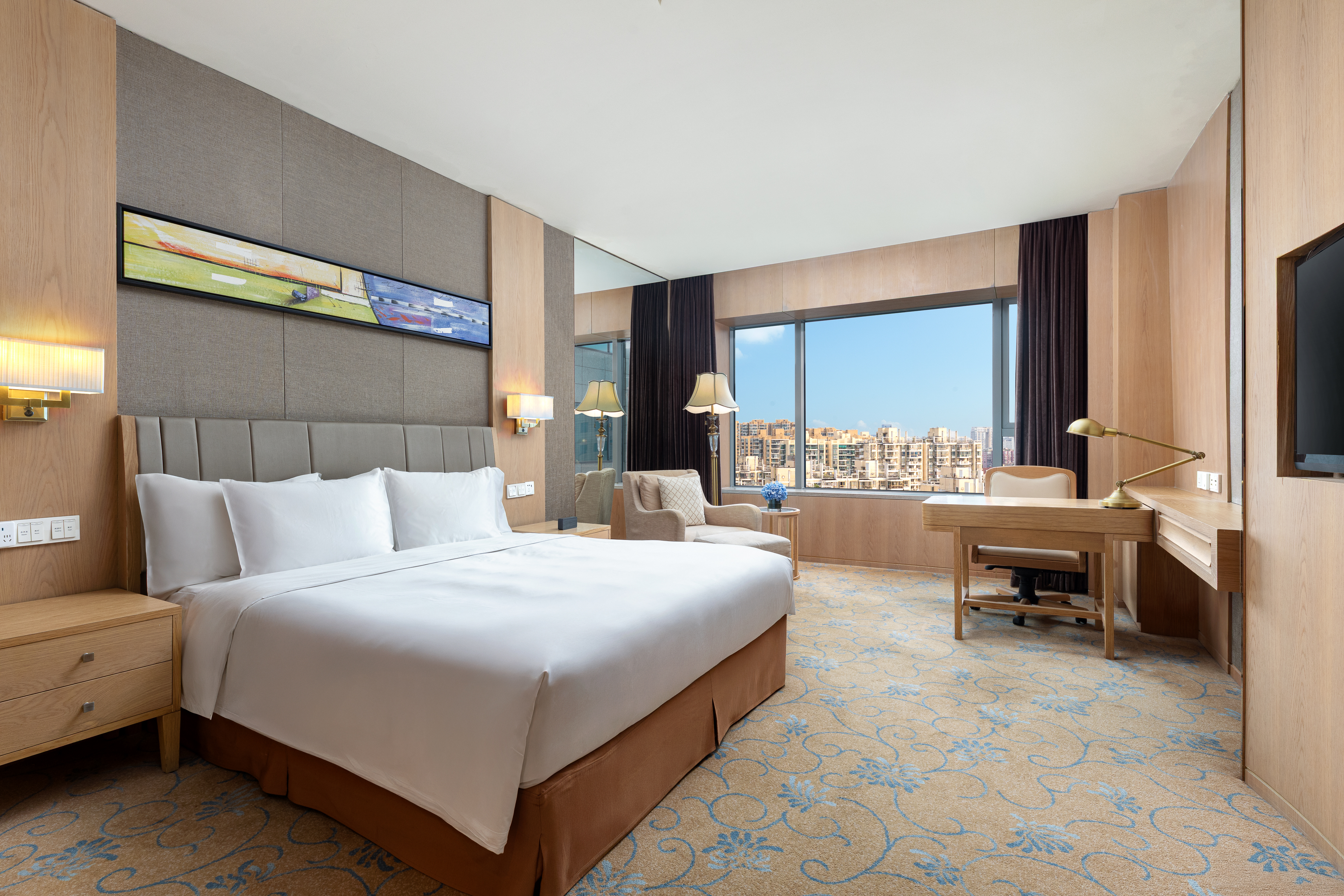 皇冠舒适高级大床房