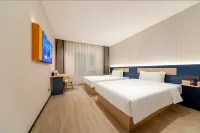 7 Choice Hotel (Jinan Linkong Subway Station Yaoqiang International Airport)