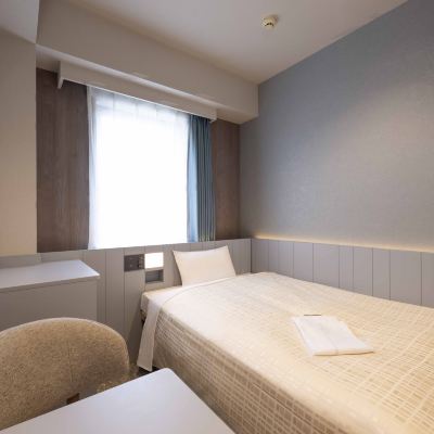 リニューアルダブルルーム2名《禁煙》 京王プレッソイン新宿 クーポン