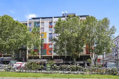 Ramada by Wyndham Istanbul Old City Hotele w: 