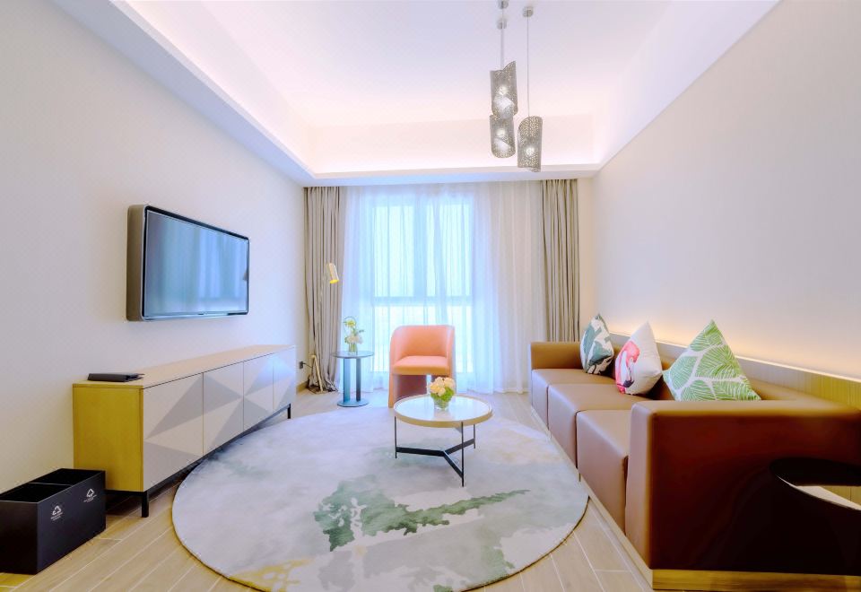 Flamingo Harbour HotelDeluxe Suite