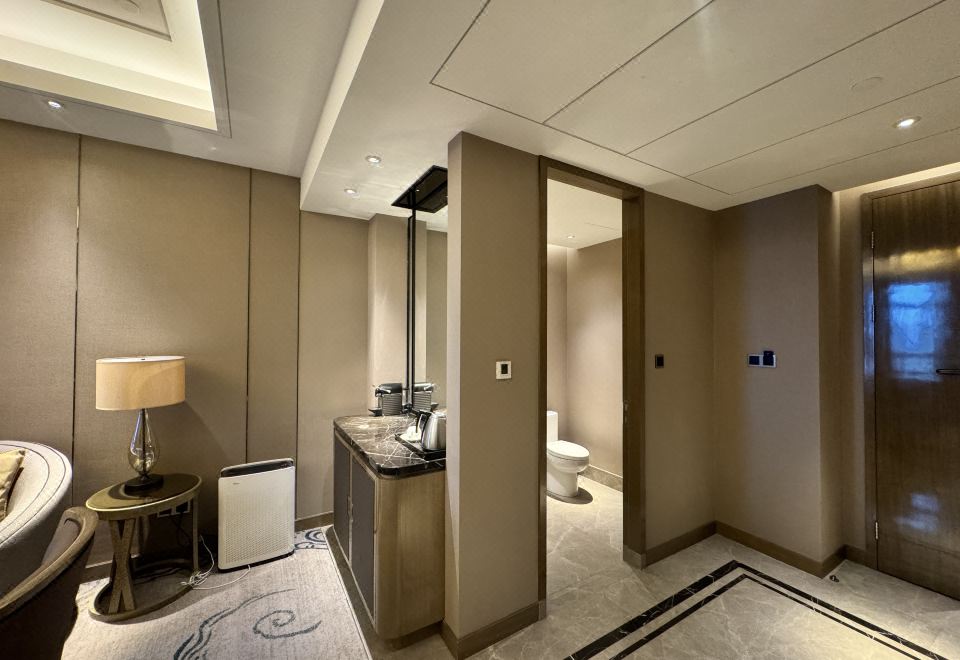 行政套房（双衞+浴缸+独立客厅）