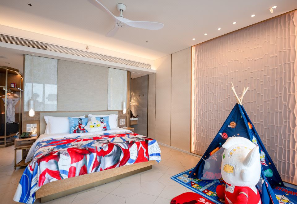 奧特曼主題正海景大床房