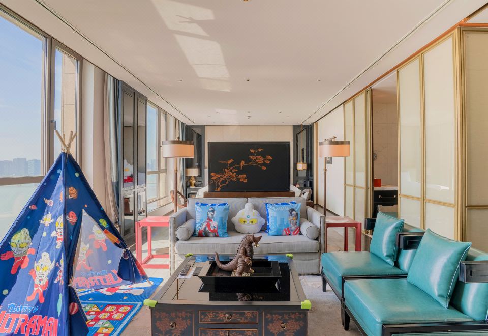 奥特曼亲子主题开放式江景套房