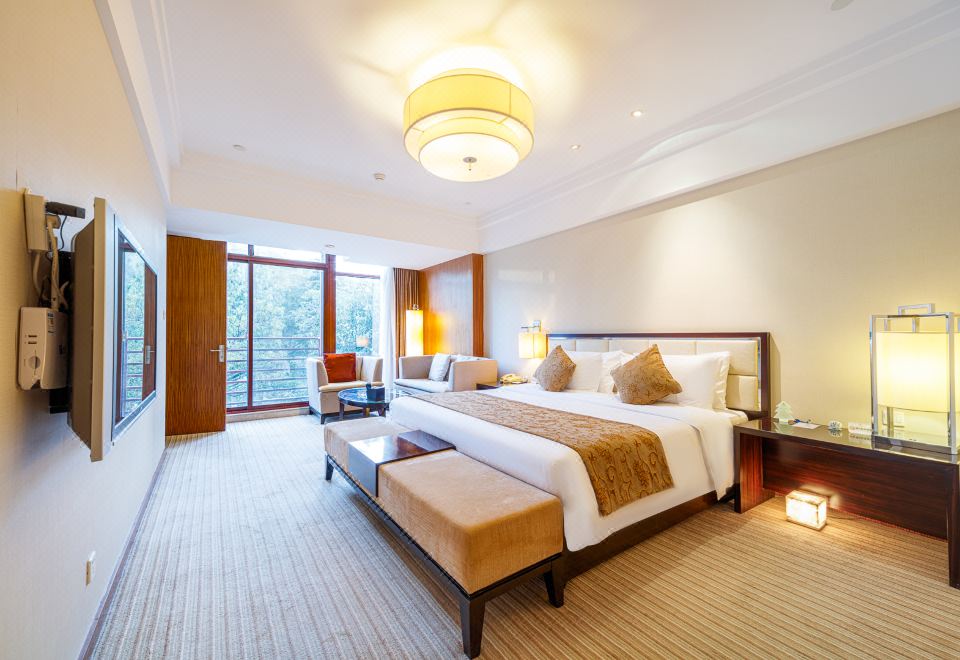 贵宾楼·江滨水榭套房