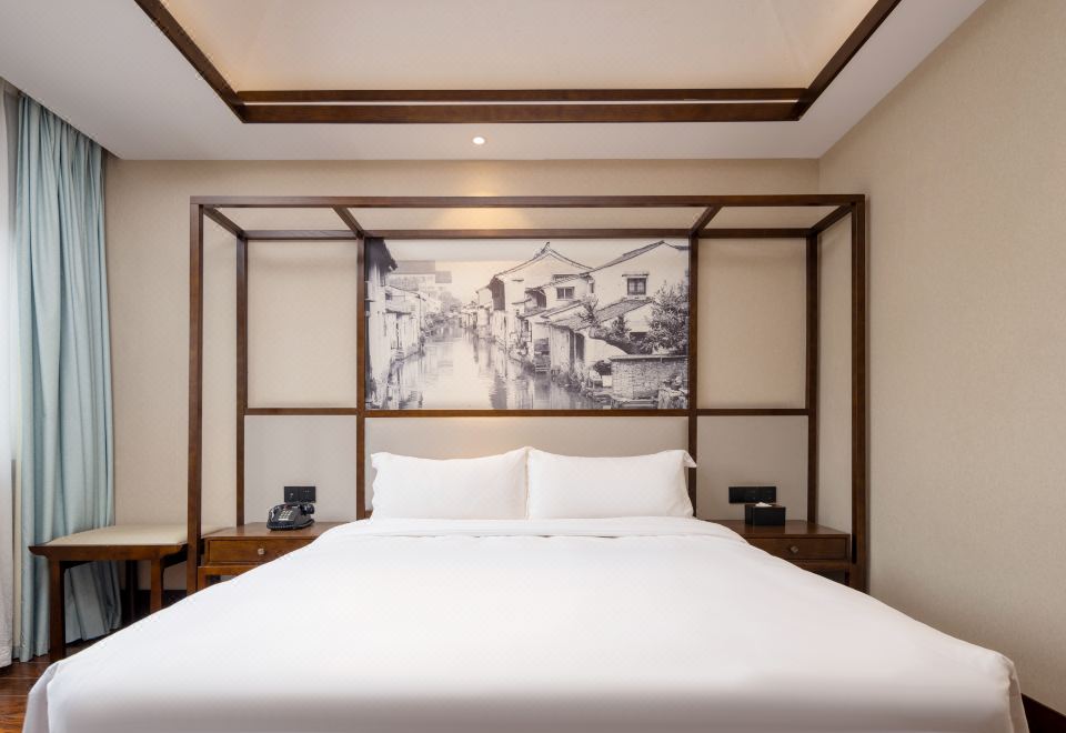 拾光·家庭河景两居套房+河景+中式建筑风格+休闲桌椅