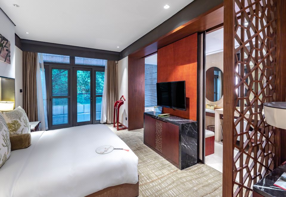 千禧家庭泡池房