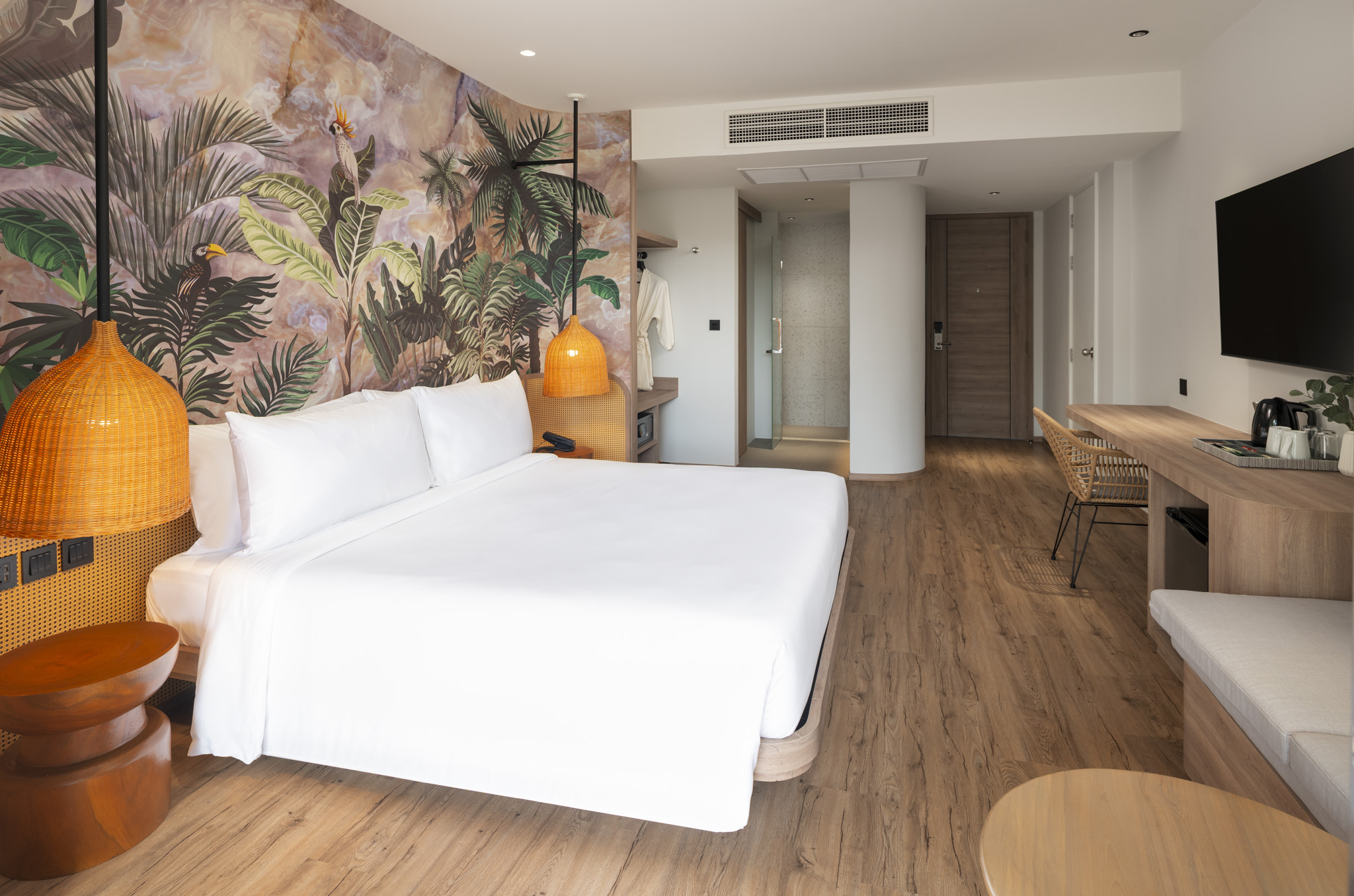 豪华大床房带阳台