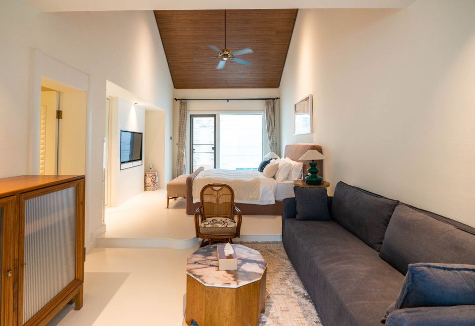 湖畔露台私汤房