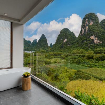 山水陽台大床房 陽朔在水一方酒店優惠