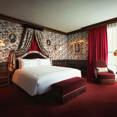 로얄 스위트 레스케이프 호텔 쿠폰