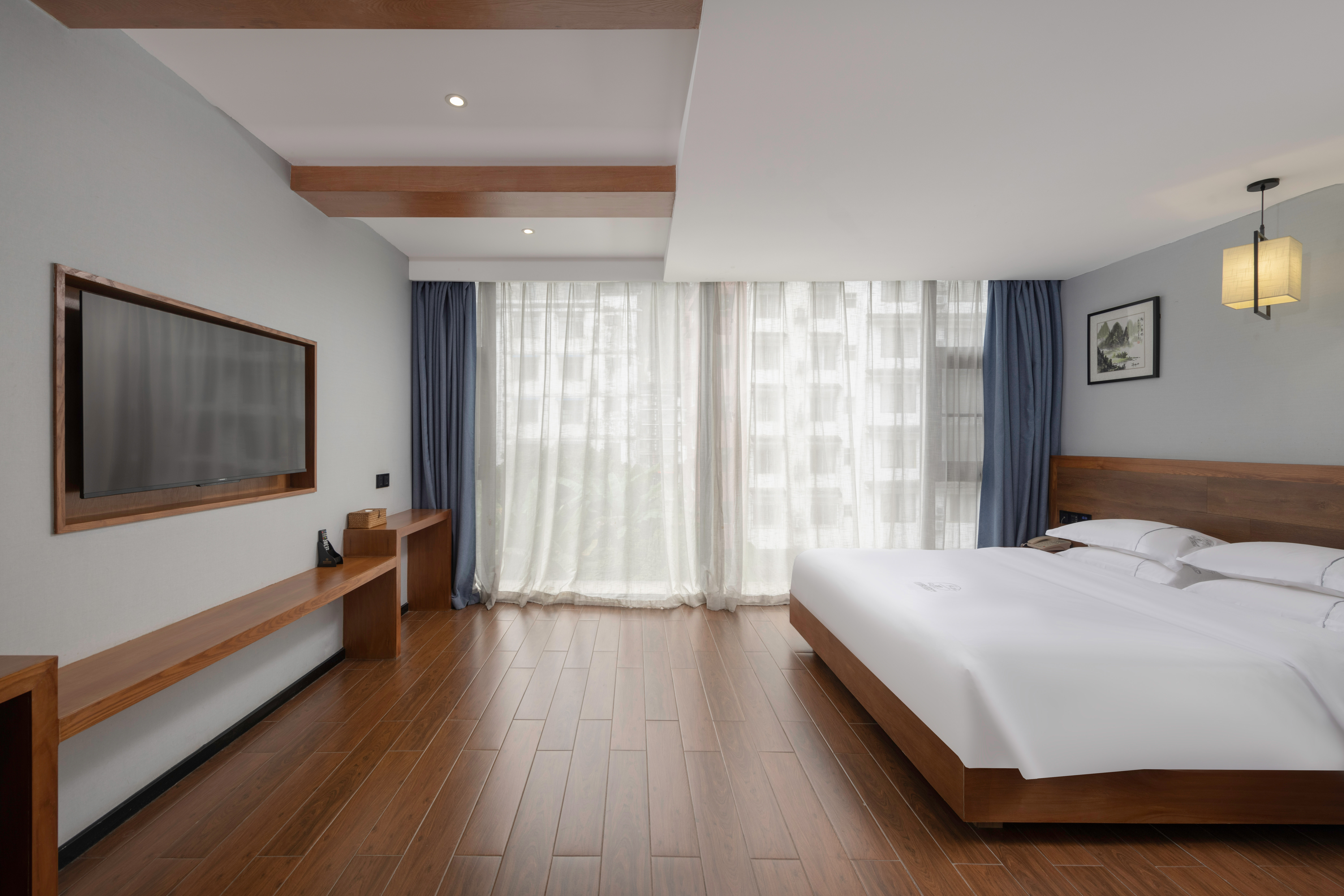 雅致大床房+静谧舒适+minibar