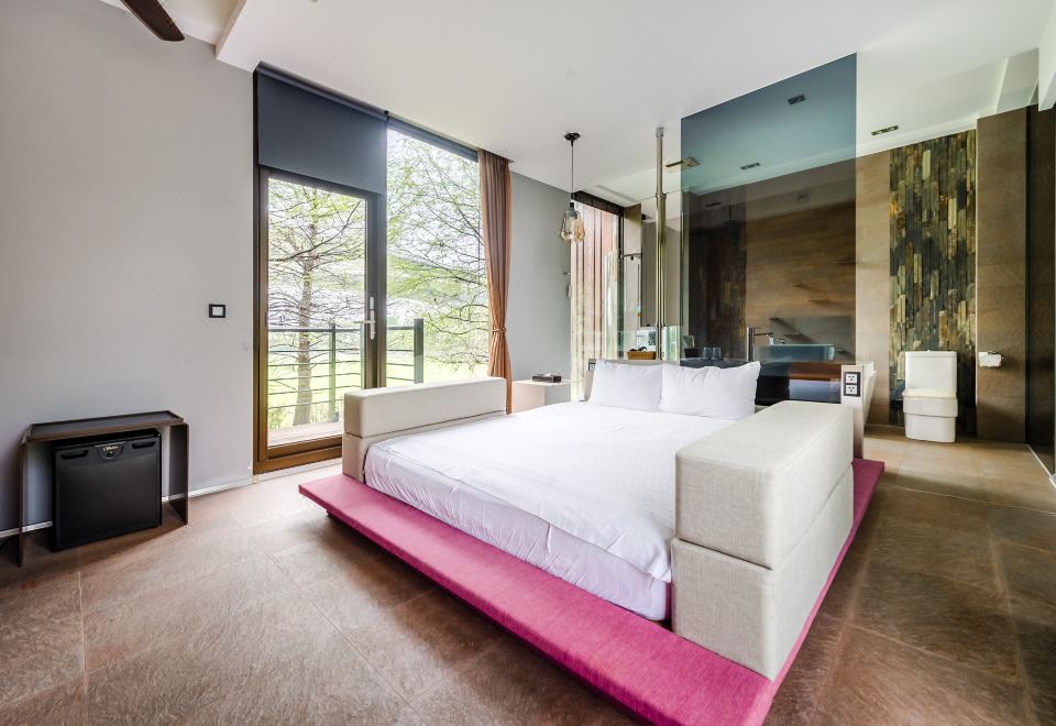 Watch House Garden View King Room