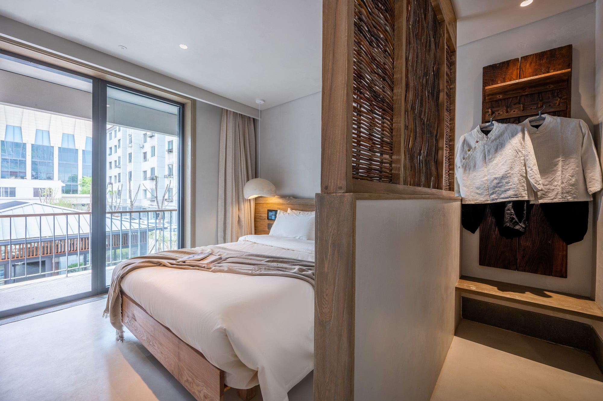 Sunshine Room (Double Bed)