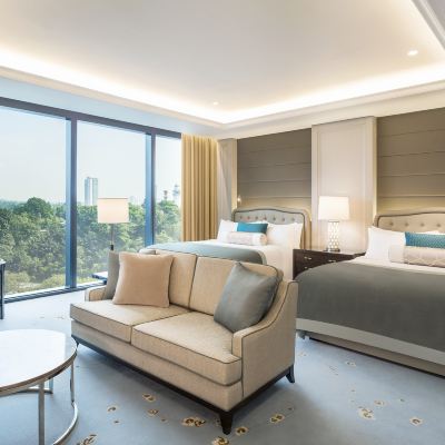 Lake Gardens View Two Queen Room Kupon The St. Regis Kuala Lumpur