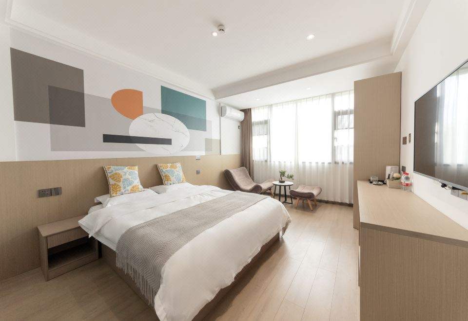 Return To The Heart · River View Double Bed Room (wireless Screen Projection + Dry And Wet Separation)