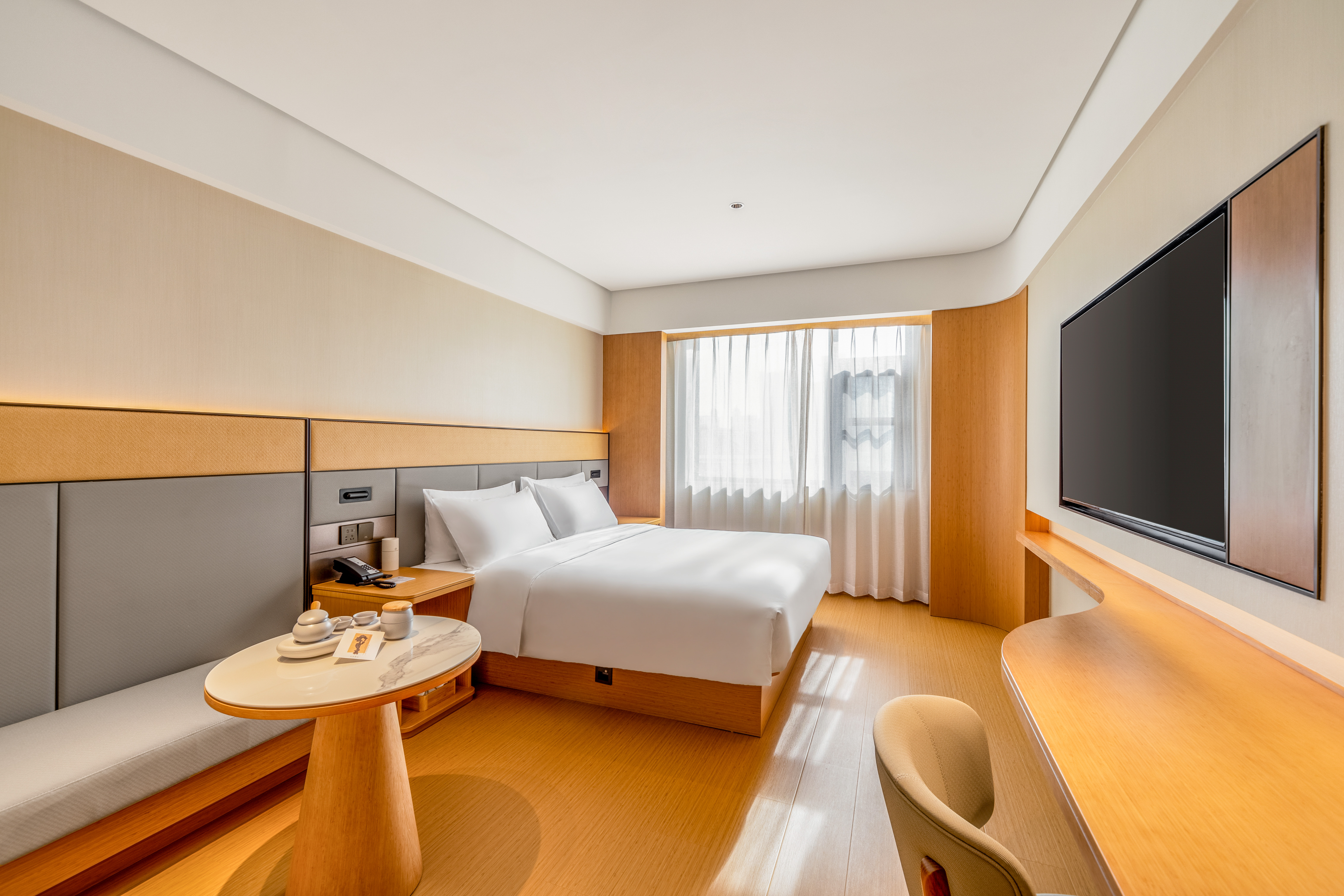 商务大床房（加湿器+65寸投屏电视+小冰箱+深睡枕）