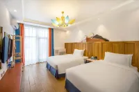 Yiyi Wenquan Chinese Inn (Tourism Service Center of West Changbai Mountain)