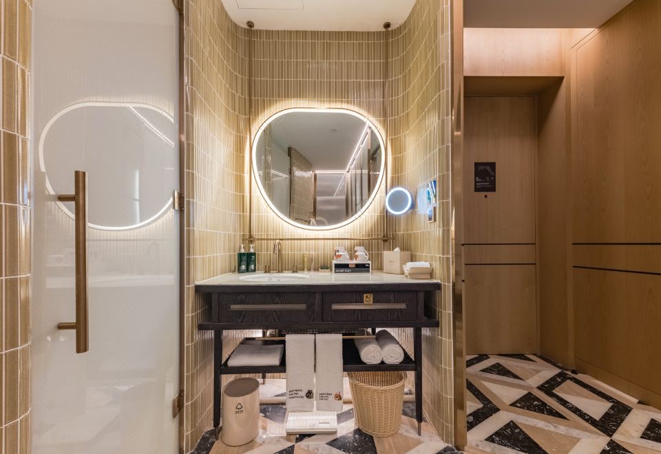 Hotel Indigo Xiamen HaicangEgypt Mythology Family Twin Room - Tent Childlike Round Bathtub