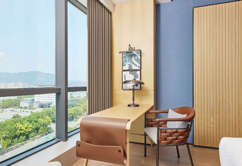 Four Points by Sheraton Xuancheng JingxianExecutive Twin
