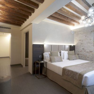 Deluxe Junior Suite Hotel Aquarius Venice Promo Code