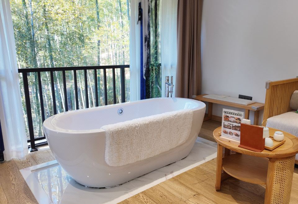 遠山海底親子房