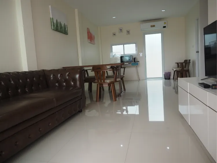 4 Bedroom House, TH6, TH8-10