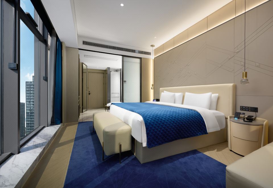 Vance Hotel Hangzhou270° City-view Family King Bed Room (Tub + Dyson Hair Dryer + Smart Control)
