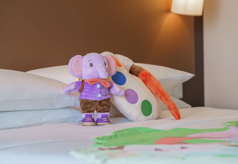 Courtyard by Marriott Hangzhou WulinMarriott Bonvoy Squad Family Room